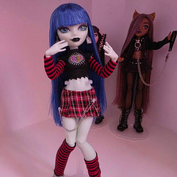 Monster High G3 Ghoulia Yelps Emo custom - Picture 1 of 2